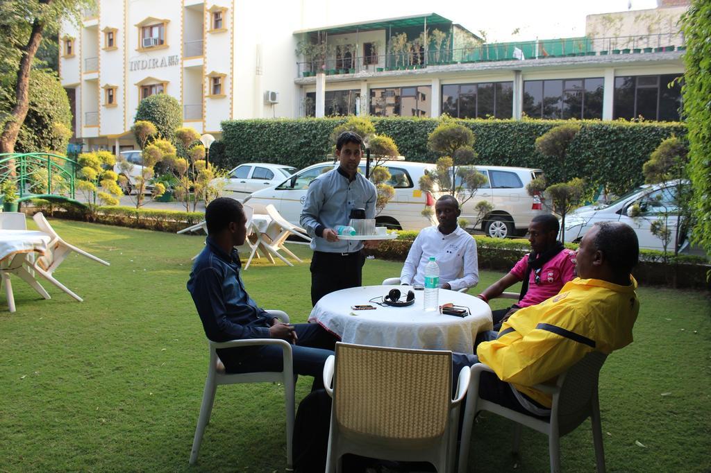 Indira International Inn New Delhi Exteriör bild